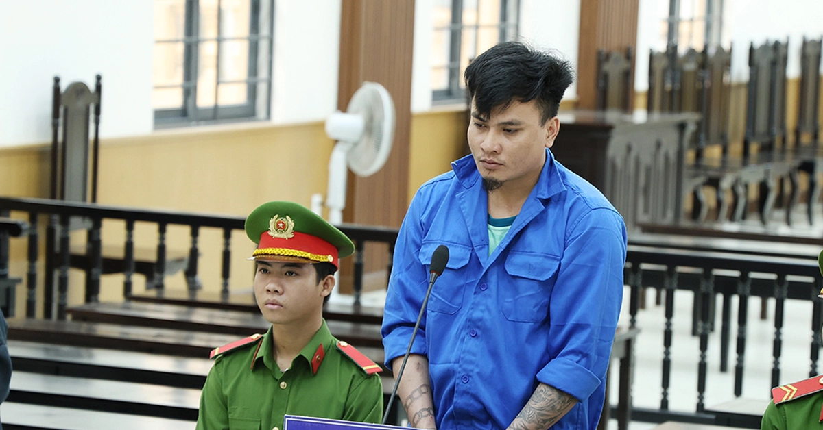 Cự cãi vì đụng con chó, thanh niên dùng búa chém hai cha con, 1 người chết