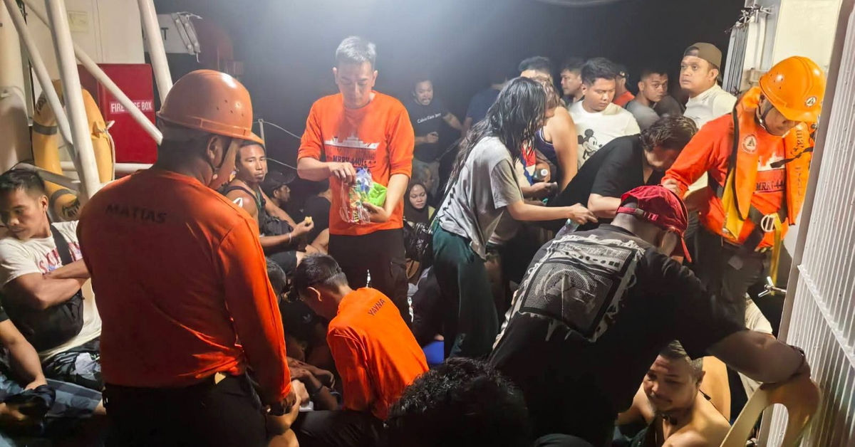 Phà chở hơn 340 người chìm ở miền nam Philippines