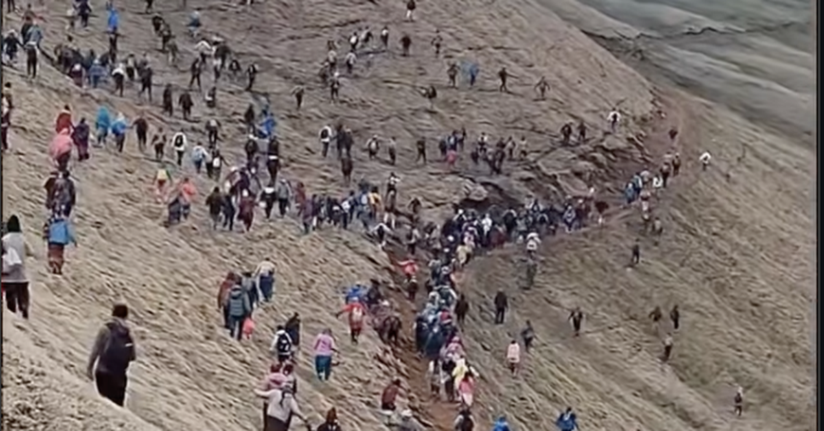 Video được chú thích là cảnh người Iran 'chạy lên núi' trốn đàn áp thực chất là gì?