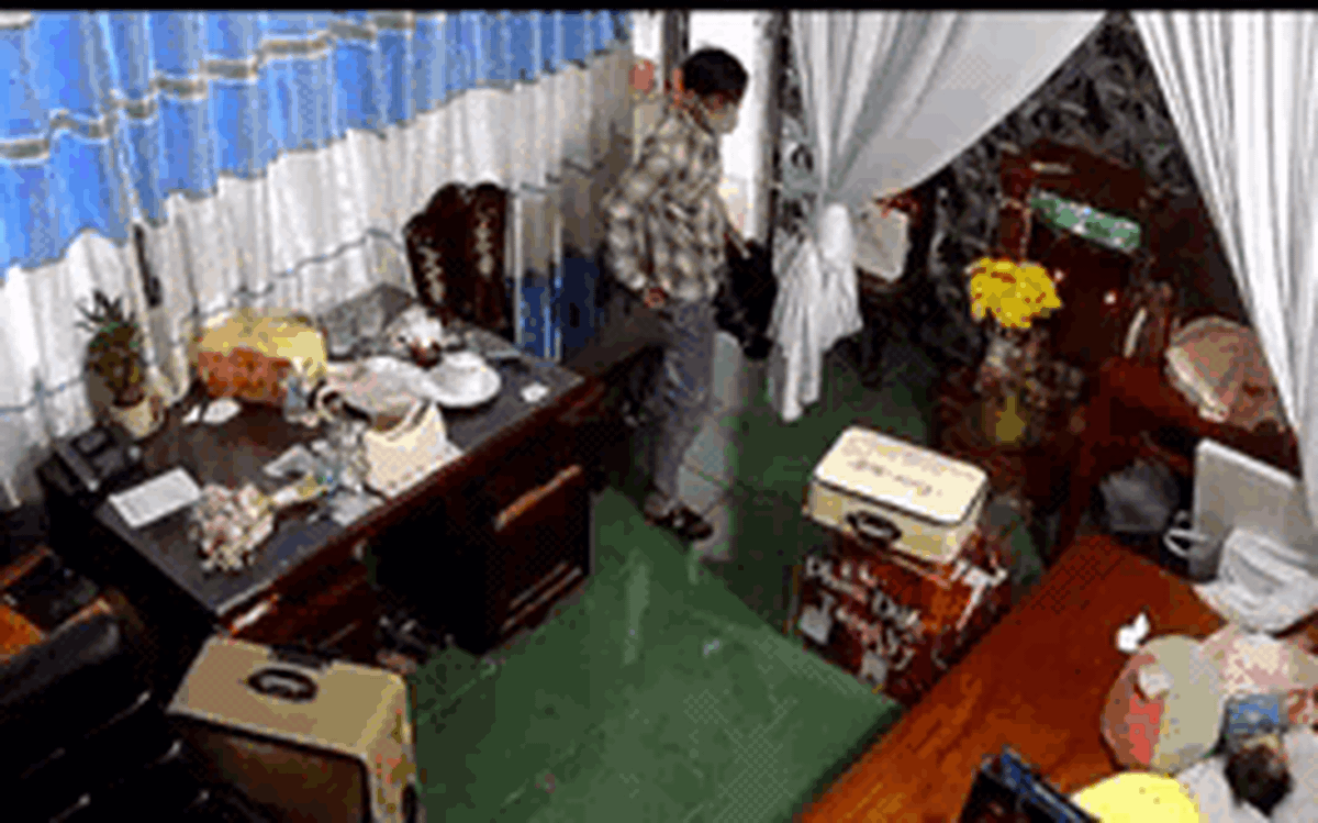 Lẻn vào tiệc cưới lấy trộm 60 phong bì mừng để mua vàng cho bạn gái