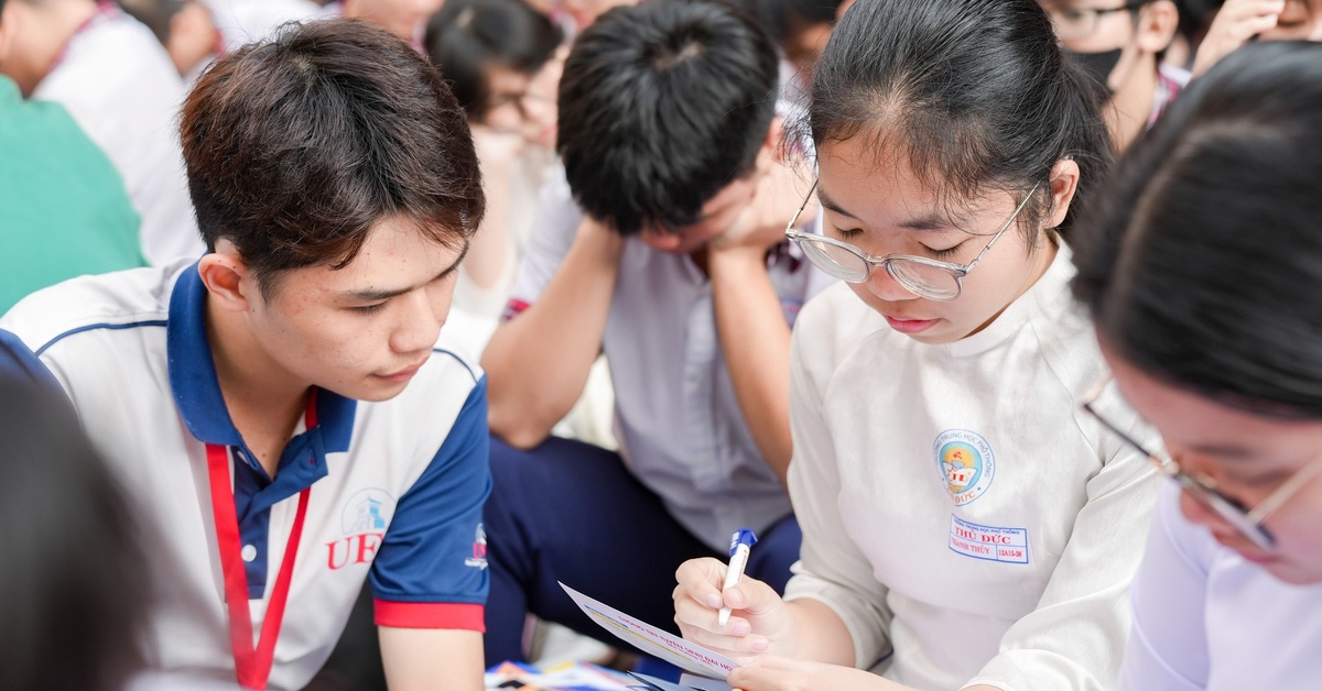 Trường đại học Kinh tế - Tài chính TP.HCM tổ chức thi V-SAT, vẫn xét học bạ