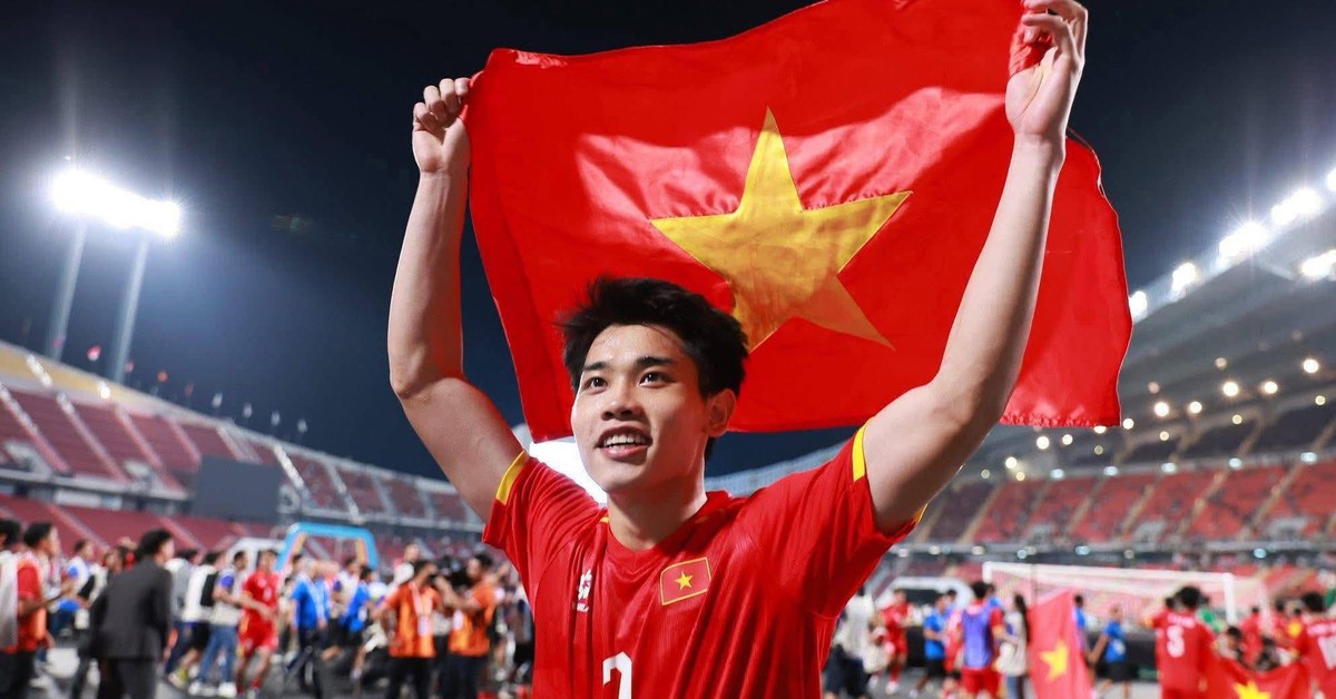 Đình Bắc đang dẫn đầu 96,9% cuộc bình chọn 'Cầu thủ ấn tượng nhất Giải U23 châu Á'