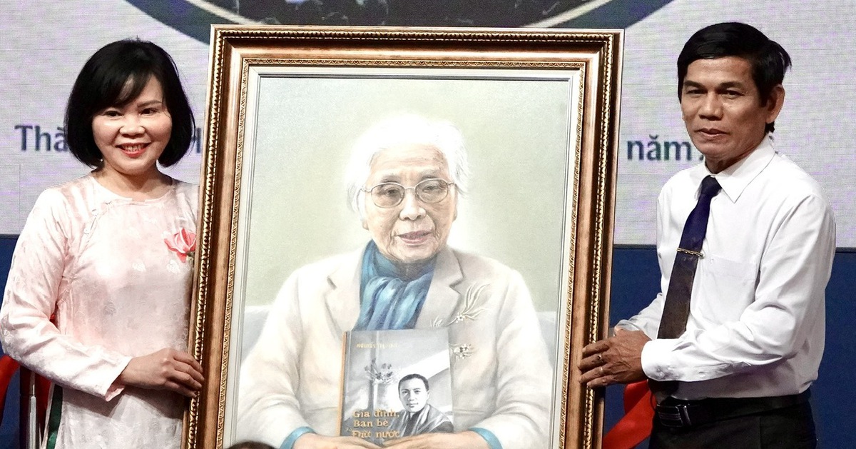 Trưng bày chuyên đề khắc họa chân dung nhà ngoại giao  Nguyễn Thị Bình