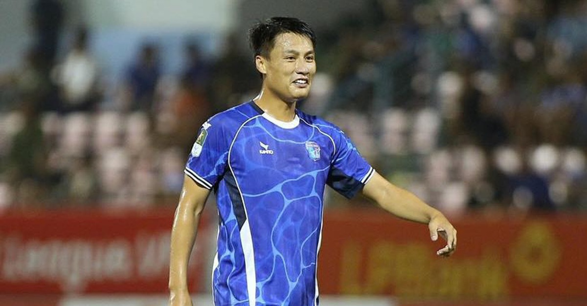 Cầu thủ Việt kiều Mạc Hồng Quân trở lại V-League