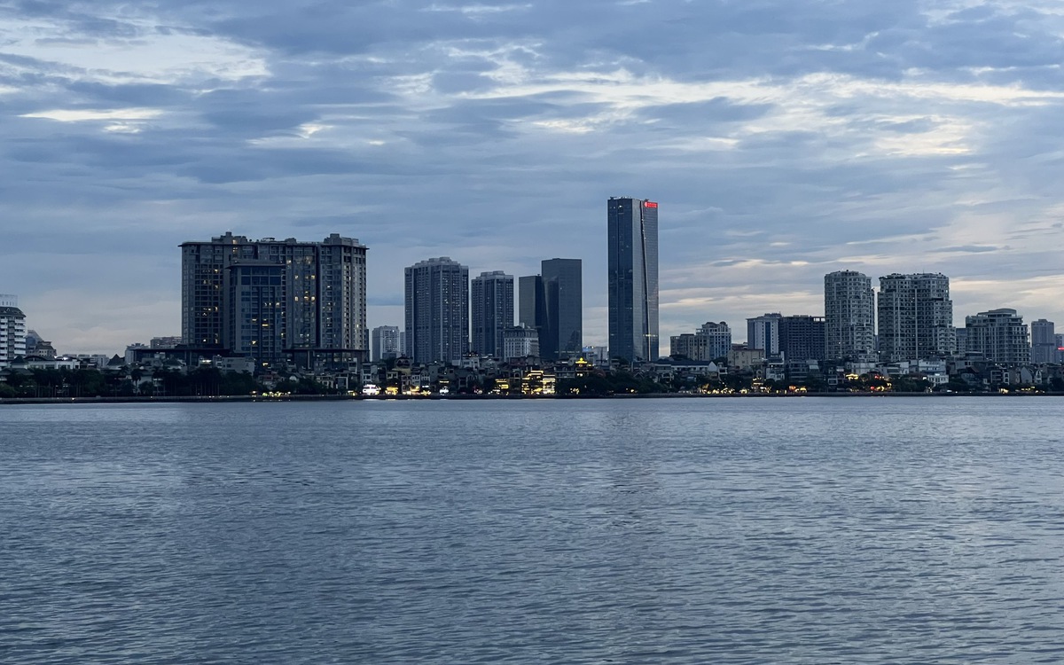 Hà Nội thống nhất chi 30.000 tỉ mở rộng đường ven hồ Tây, xây sàn ngắm cảnh hồ