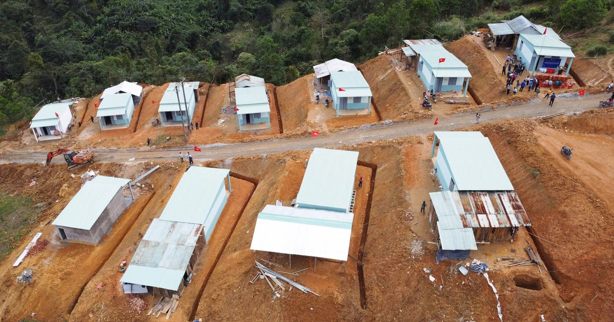 Niềm vui trong những ngôi nhà mới cận Tết