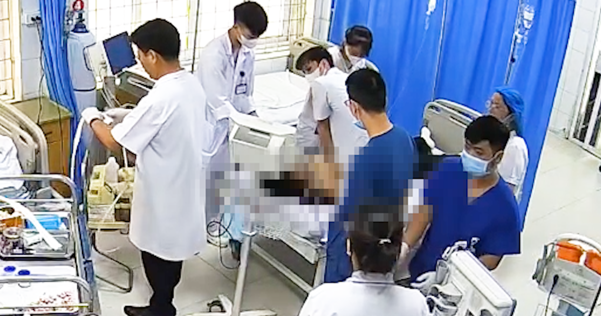 Cứu sống nam sinh viên ngưng tim, ngưng thở khi đang học tại trường