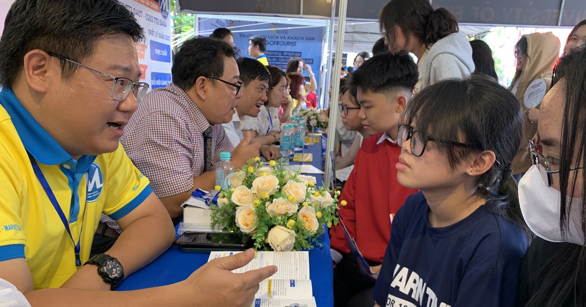 Trường đại học Tài chính - Marketing mở thêm 7 ngành mới, tổ chức 8 đợt thi V-SAT