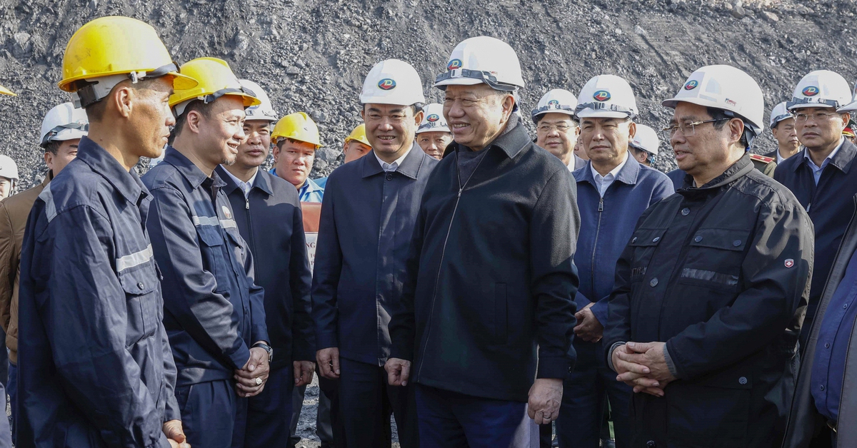 Tổng Bí thư Tô Lâm cùng Thủ tướng Phạm Minh Chính thăm công nhân ngành than