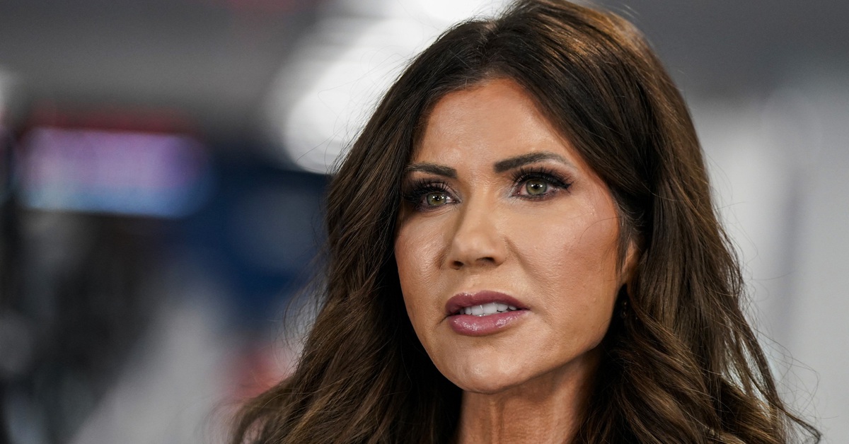 Đảng Dân chủ đòi cách chức Bộ trưởng An ninh nội địa, ông Trump kiên quyết bảo vệ