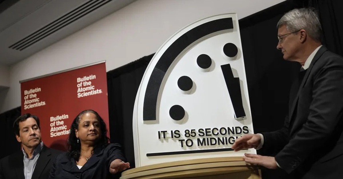 Đồng hồ Ngày tận thế còn 85 giây, mức báo động cao nhất từ trước đến nay