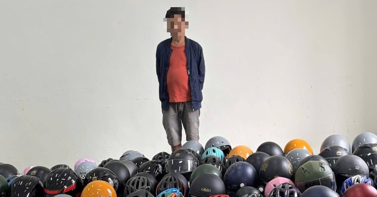 Đột kích điểm thu mua mũ bảo hiểm trộm cắp giữa trung tâm Đà Nẵng