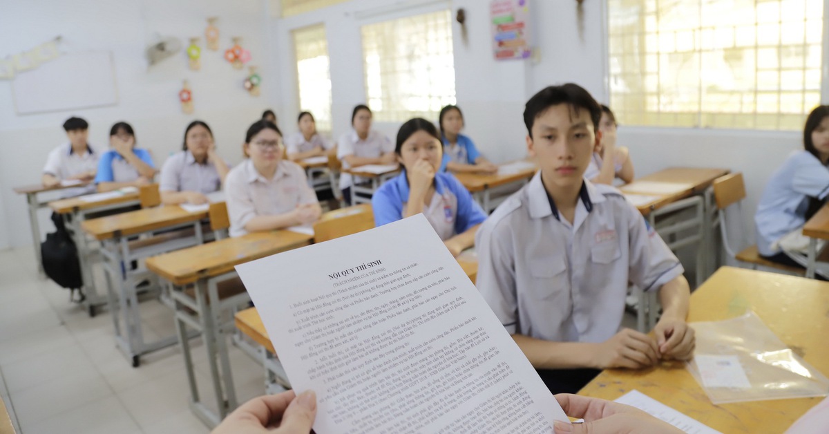 'Chưa thể bỏ thi lớp 10 vì thiếu trường lớp', vậy sao không xây thêm trường?