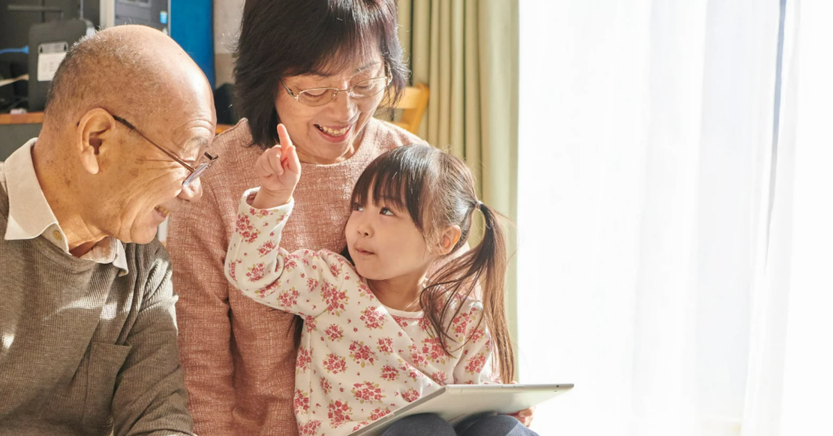 Trông cháu giúp ông bà minh mẫn hơn?