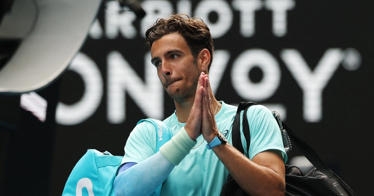 Musetti rất đau đớn khi phải bỏ cuộc dù đã thắng Djokovic 2 set