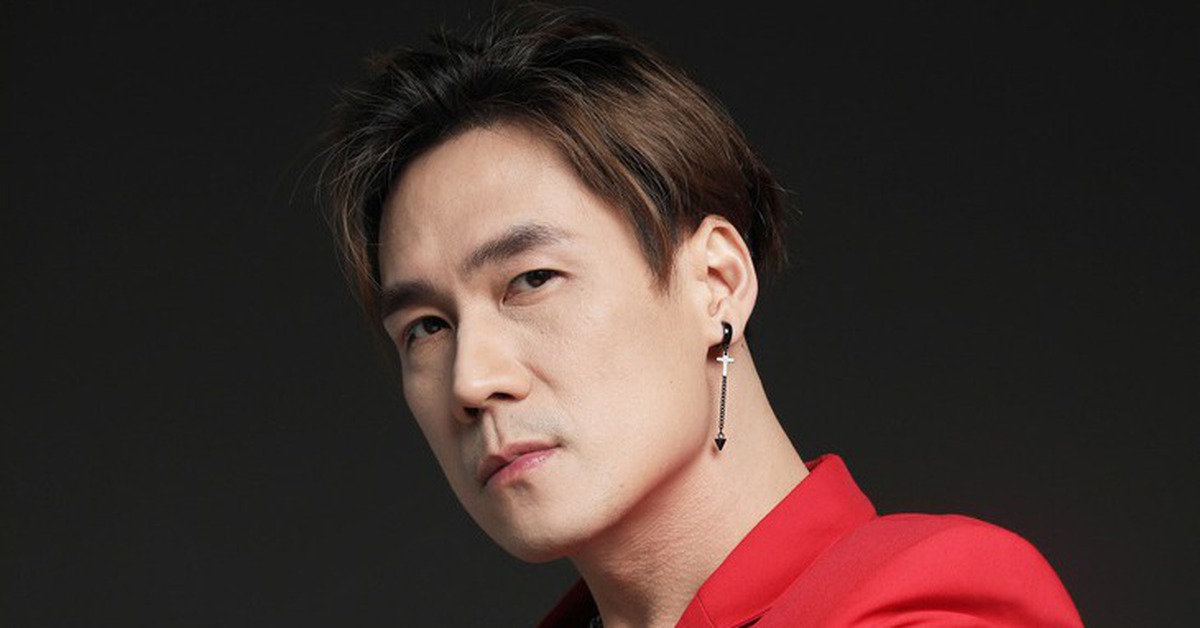 Ca sĩ Khánh Phương bị phạt nặng vì bán 'chui' cổ phiếu