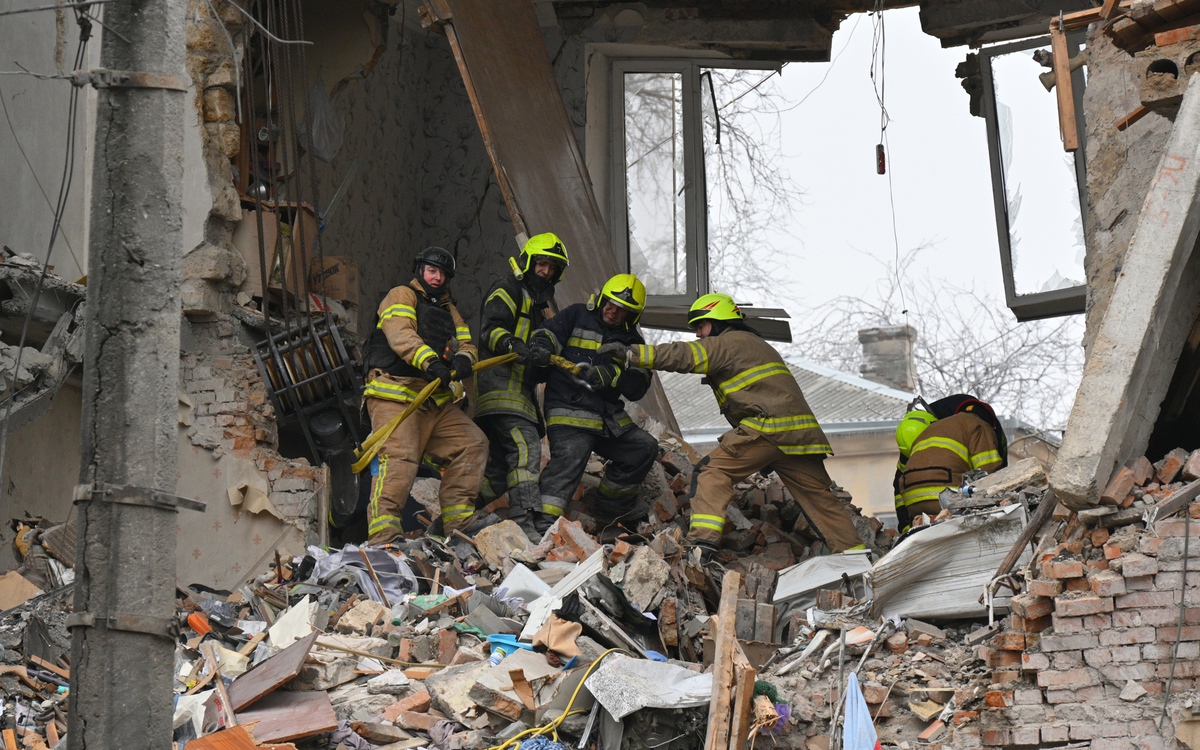 EU cảnh báo nguy cơ thảm họa nhân đạo tại Ukraine khi Nga tăng cường không kích