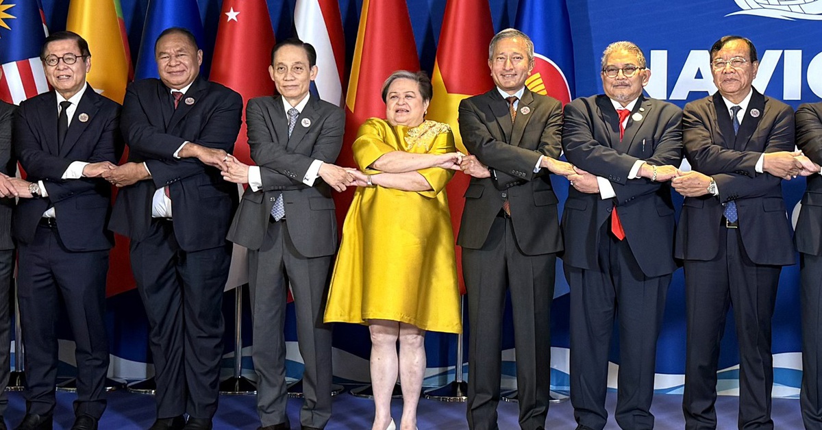 Hội nghị ngoại trưởng ASEAN: Việt Nam kêu gọi đón đầu thay đổi, cải tiến cơ chế xây dựng lòng tin