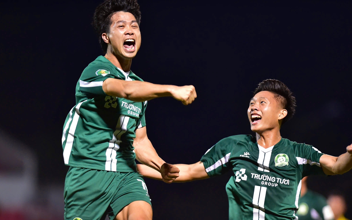 Lịch trực tiếp vòng 8 Giải hạng nhất: Chờ Công Phượng trở lại