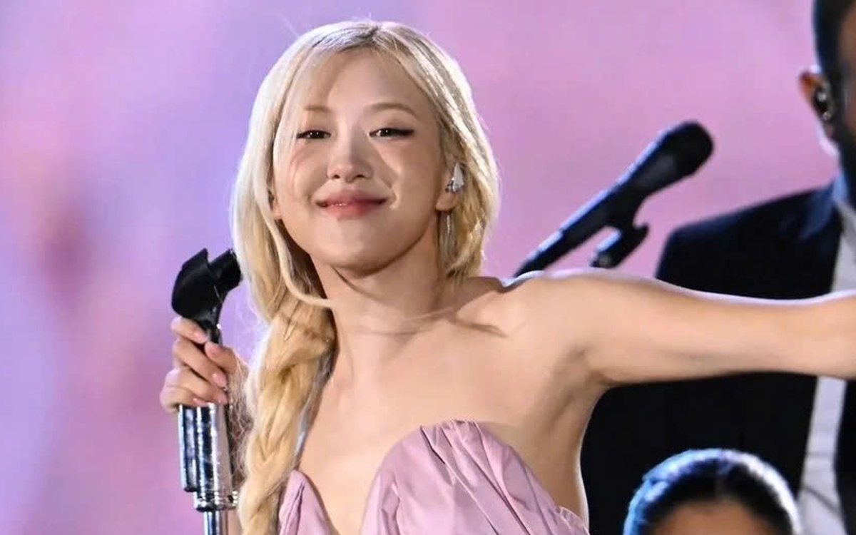 Rosé BlackPink giả làm 'bà ngoại' để hẹn hò bí mật suốt 6 tháng