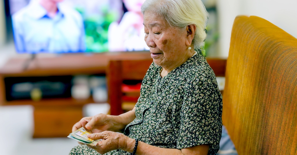 Chi trả gộp lương hưu, trợ cấp, quà Tết từ 3-2