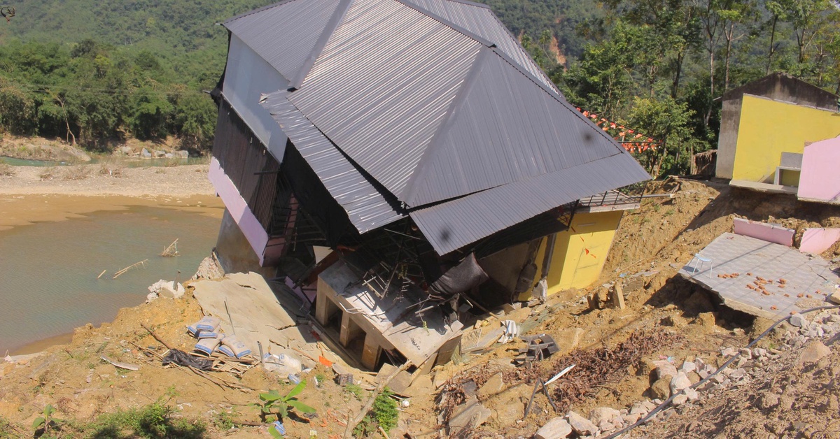 Sẽ di dời hàng chục hộ dân vùng nguy cơ sạt lở đến nơi an toàn