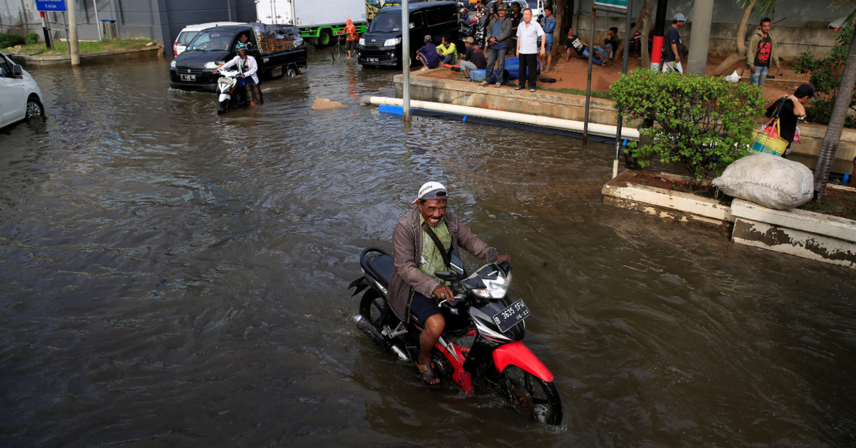 Báo động nhiều thành phố đang 'chìm' nhanh hơn nước biển dâng