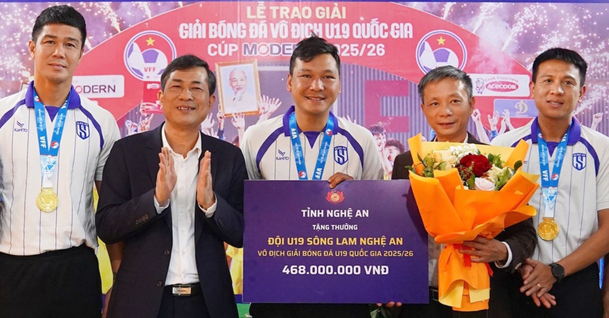 U19 Sông Lam Nghệ An nhận thưởng gần nửa tỉ đồng sau chức vô địch