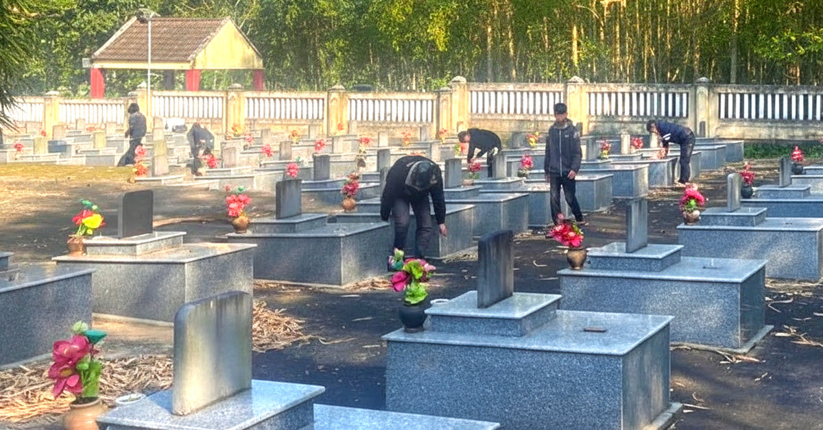 Người vi phạm hành chính dọn nghĩa trang, công viên, quét đường thay phạt tiền, được không?