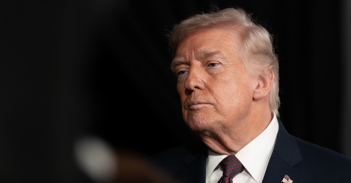 Ông Trump gọi nạn nhân bị đặc vụ ICE bắn chết là 'kẻ kích động'