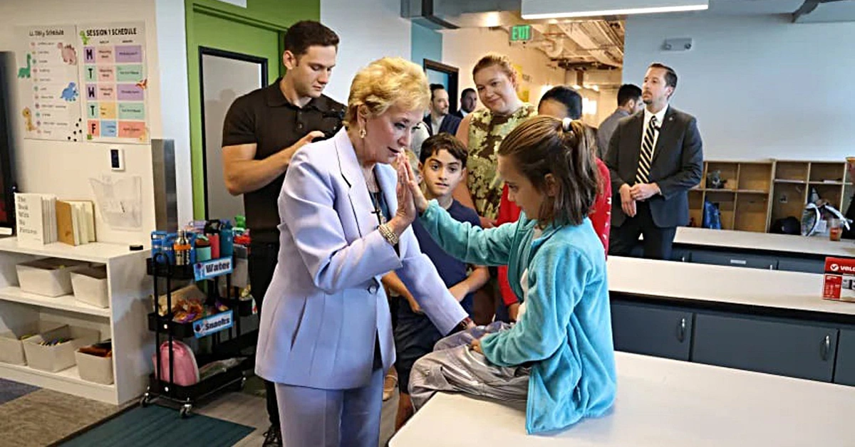 Không thầy cô, không bài tập về nhà: Trường học AI gây bão tranh cãi ở Mỹ