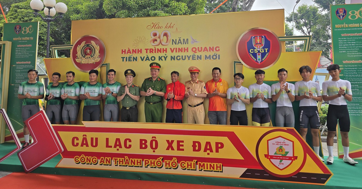 Công an TP.HCM ra mắt Câu lạc bộ xe đạp chuyên nghiệp