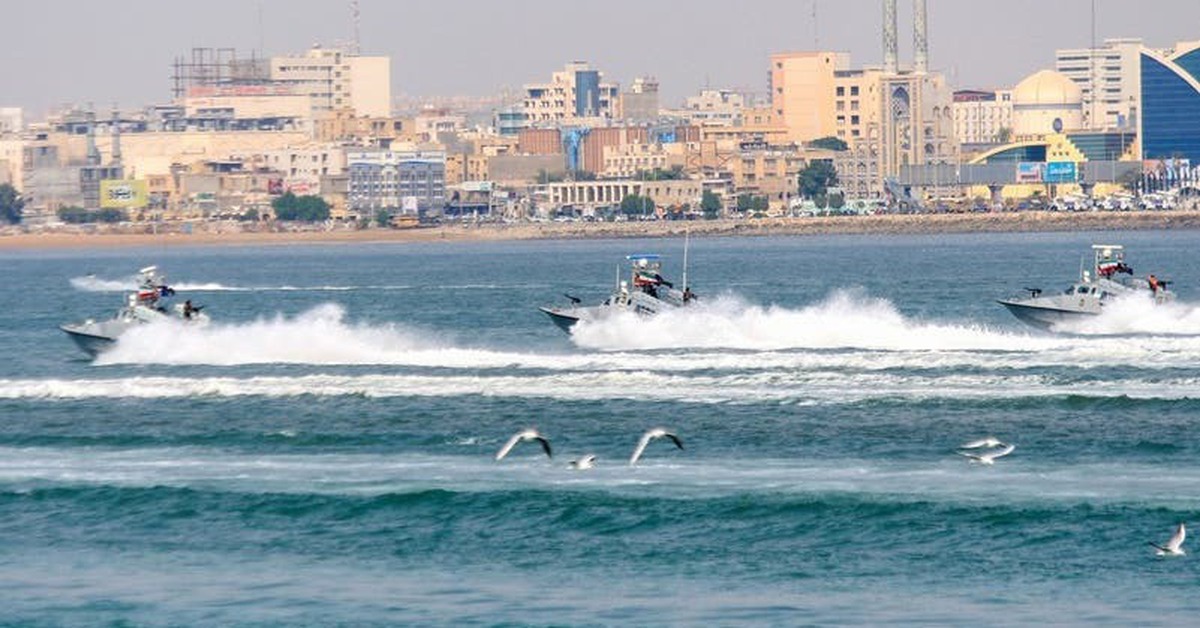 Nổ tại thành phố cảng phía nam Iran, tin đồn chỉ huy hải quân là mục tiêu