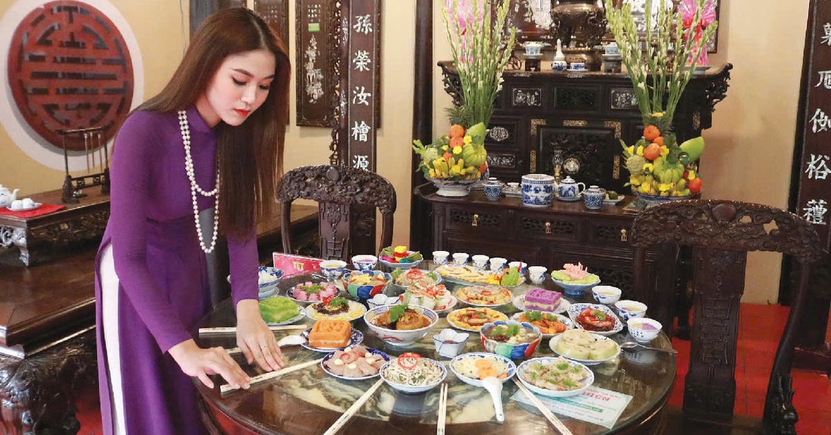 Đặt mâm cỗ Tết - thêm phần thảnh thơi