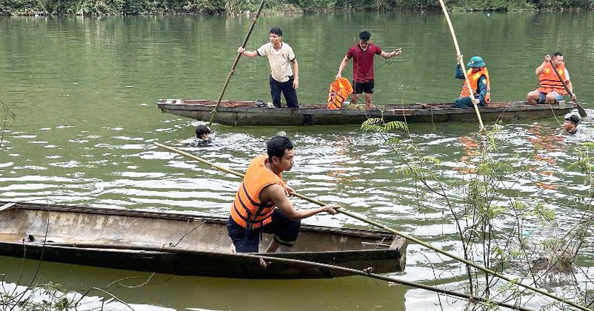 Lật ghe chở nhóm người đi làm rẫy, 1 người chết đuối