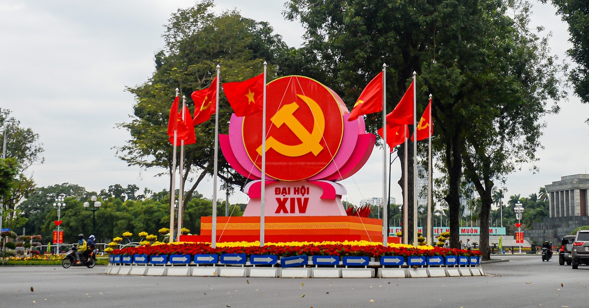 Hà Nội rực rỡ cờ hoa chào mừng Đại hội lần thứ XIV của Đảng