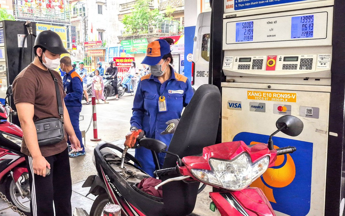 Giá xăng, dầu mazut tiếp tục tăng, giảm giá dầu diesel