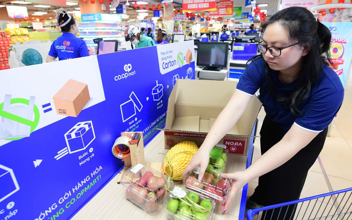 Saigon Co.op chi hàng chục tỉ đồng khuyến khích khách hàng bỏ túi nilon