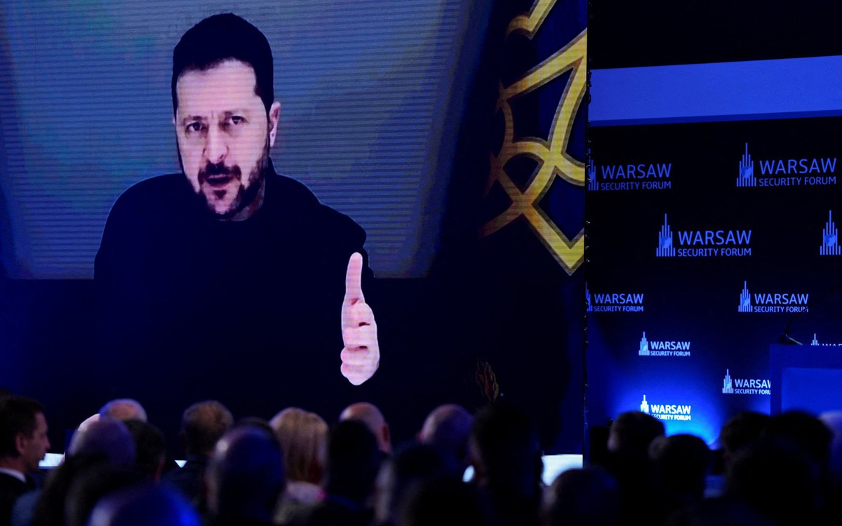 Ông Zelensky xác nhận Ukraine đã dừng tấn công các nhà máy lọc dầu Nga