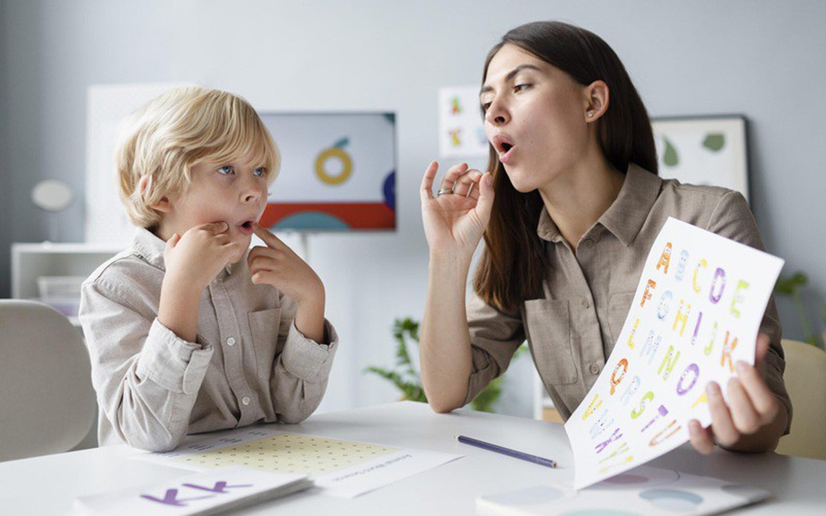 Nghiên cứu mới hé lộ vì sao có người học ngoại ngữ nhanh hơn
