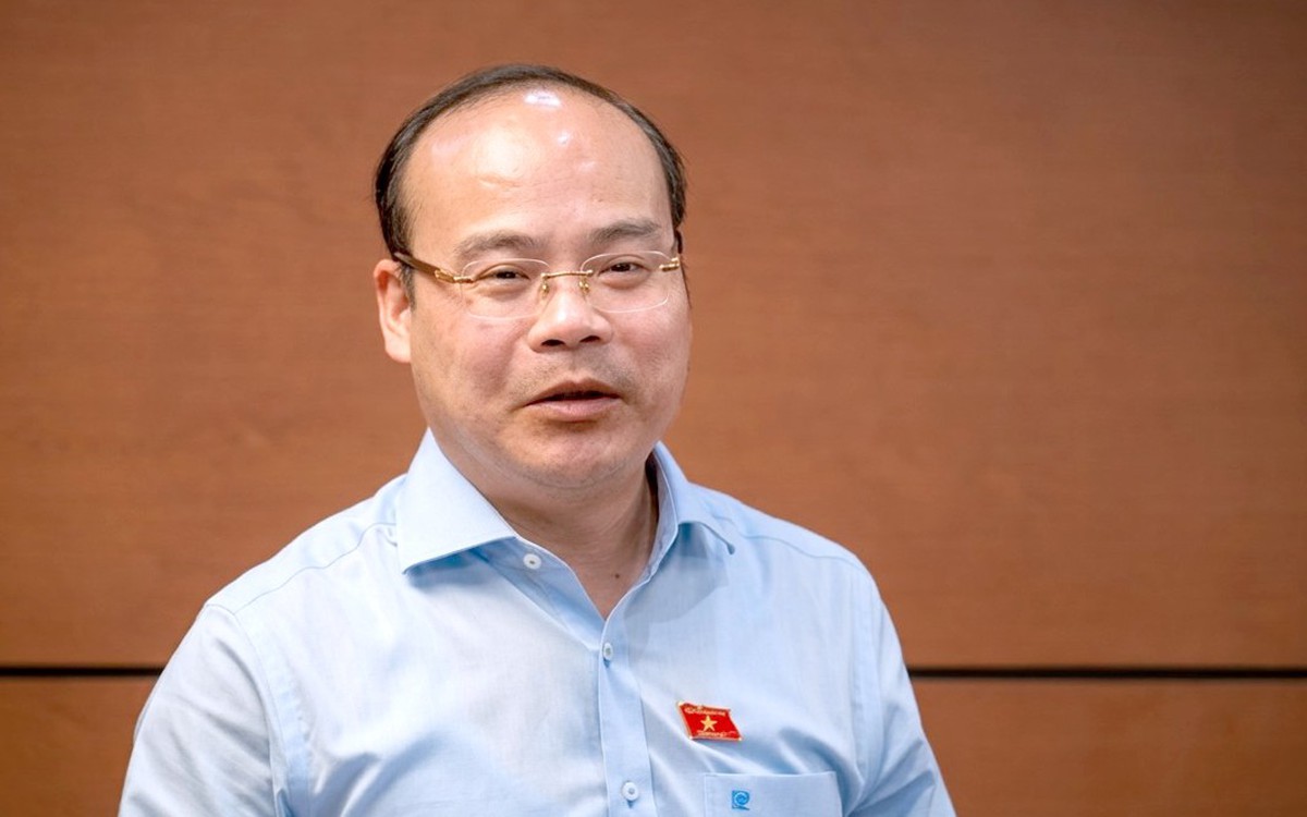 Xuất hiện 'siêu trường' hơn 10.000 học sinh, đại biểu nói 'chưa tưởng tượng điều hành thế nào'