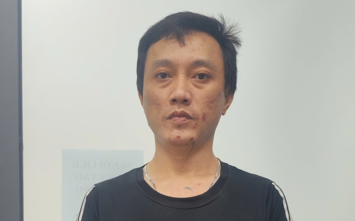 Công an TP.HCM thông tin vụ người đàn ông dùng gậy đập phá xe tải trên đường Quách Điêu