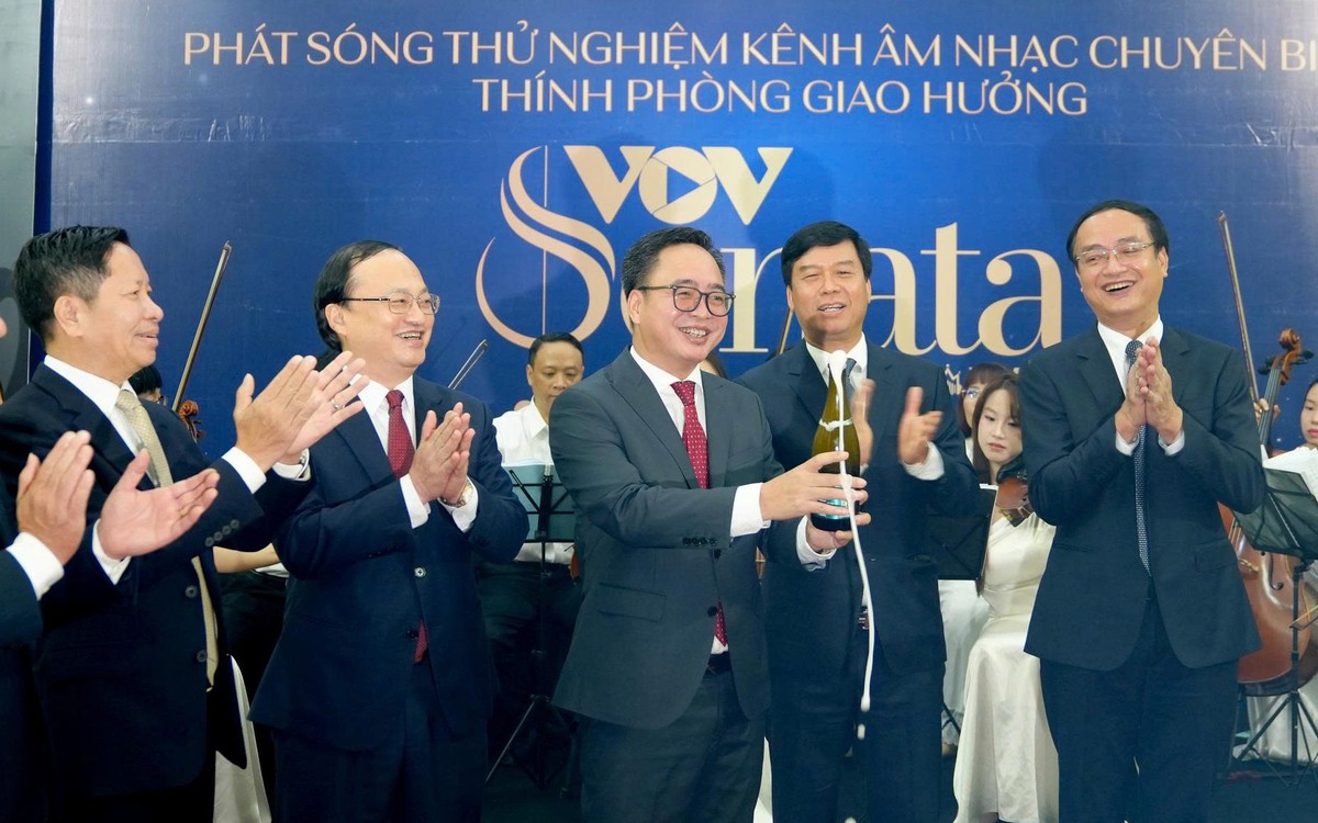 Ra mắt kênh âm nhạc thính phòng và giao hưởng, các quán cà phê được mở miễn phí