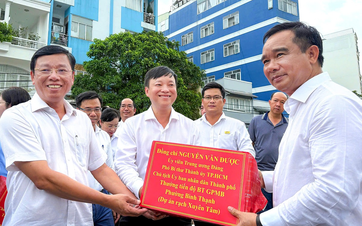TP.HCM dự kiến chi 54 tỉ đồng cho chính sách thưởng cá nhân, tập thể có thành tích đặc biệt, cứu người