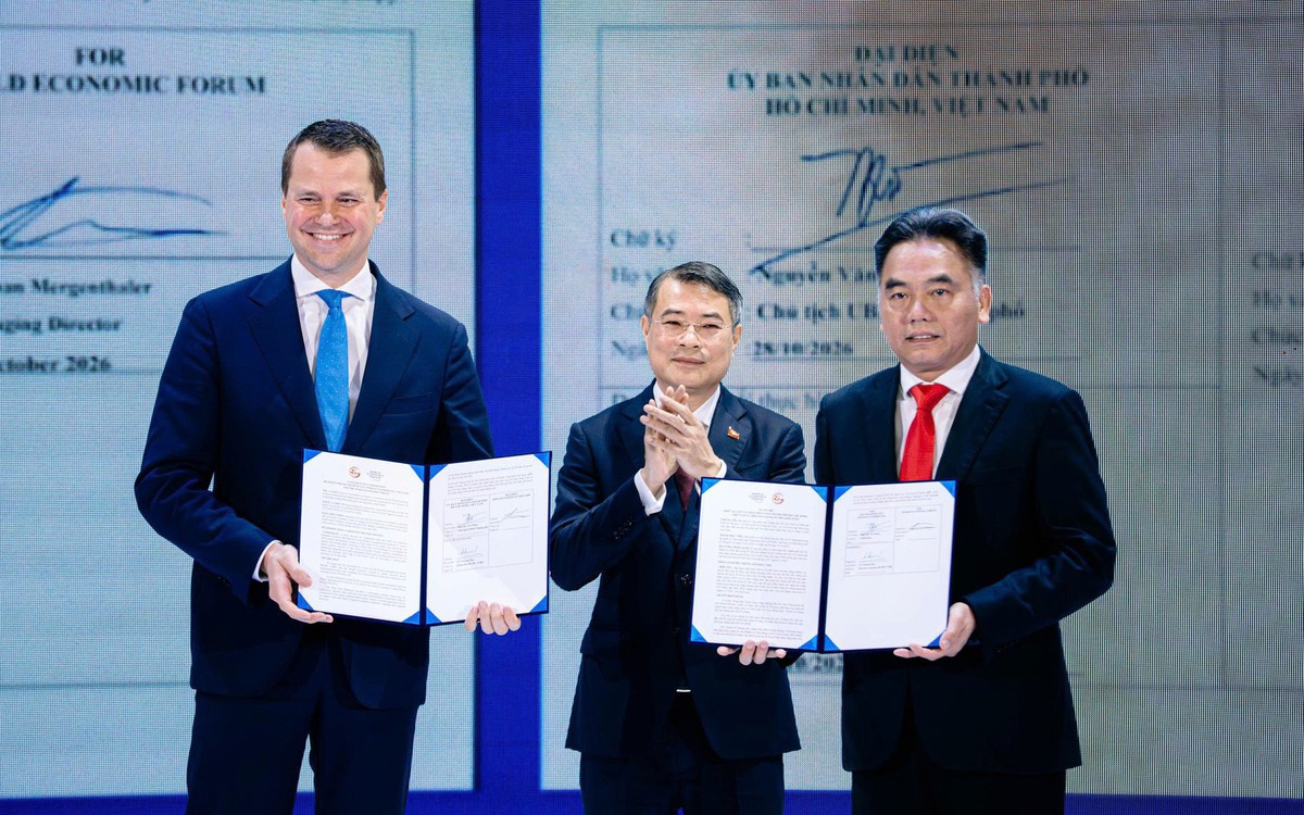 TP.HCM và Diễn đàn Kinh tế thế giới trao văn kiện hợp tác chiến lược