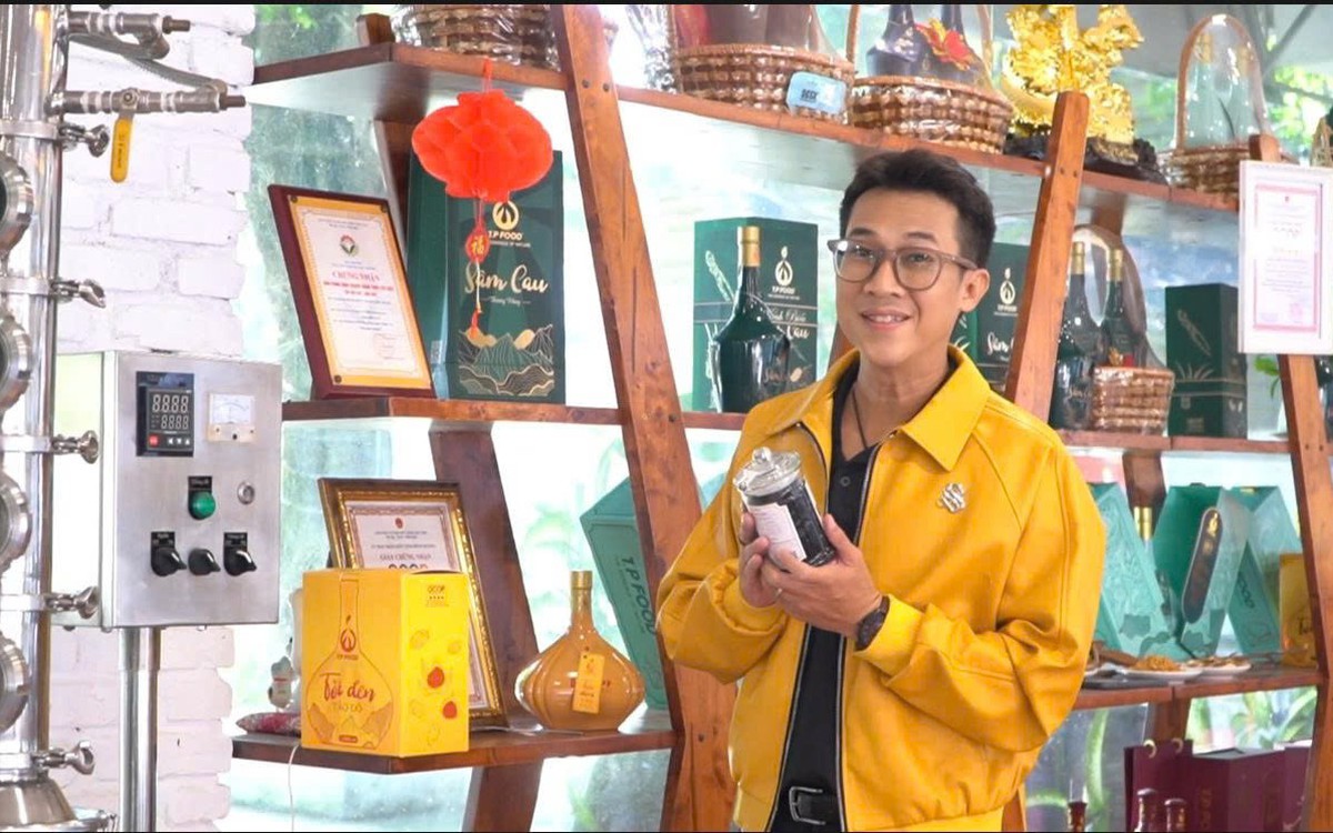 Nhạc sĩ Hoàng Luân lan tỏa sản phẩm OCOP 4 sao tỏi đen của TP.HCM