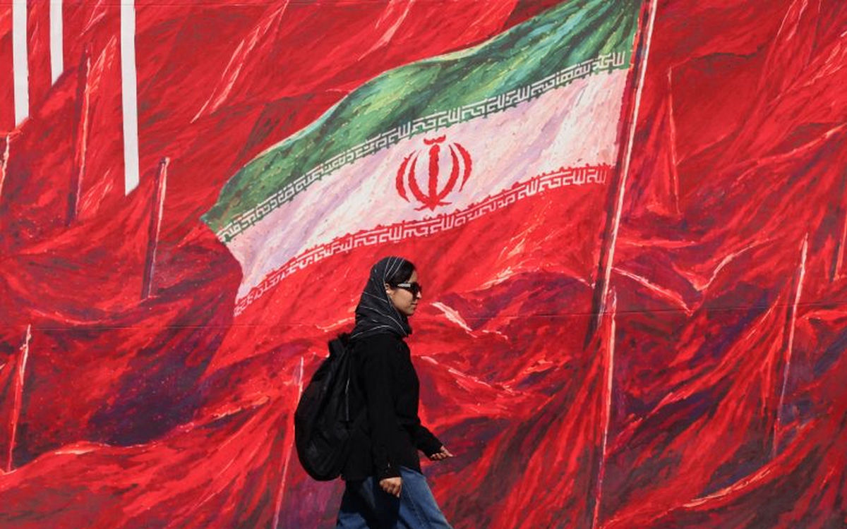 Lá bài mạo hiểm của Iran trong cuộc đọ sức với Mỹ