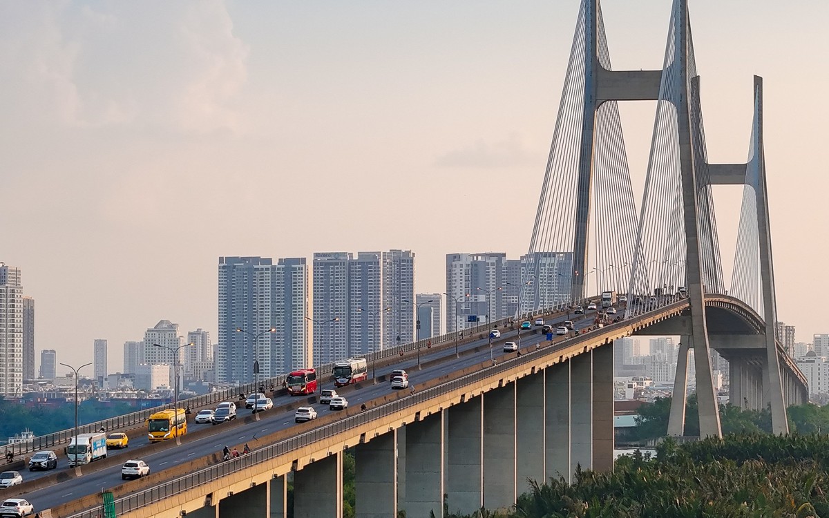 Sở Xây dựng TP.HCM nói về đề xuất cho ô tô chạy thêm làn trên đường Võ Chí Công