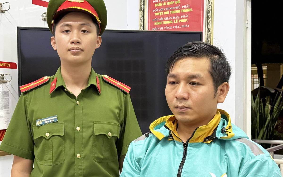 Bắt 2 người lừa tiền của người dân muốn vay ngân hàng