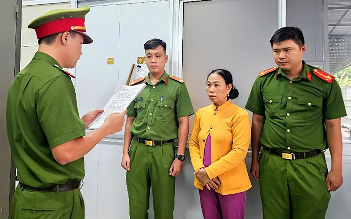 Tạm giam người phụ nữ ở An Giang lái tàu gây tai nạn chết người